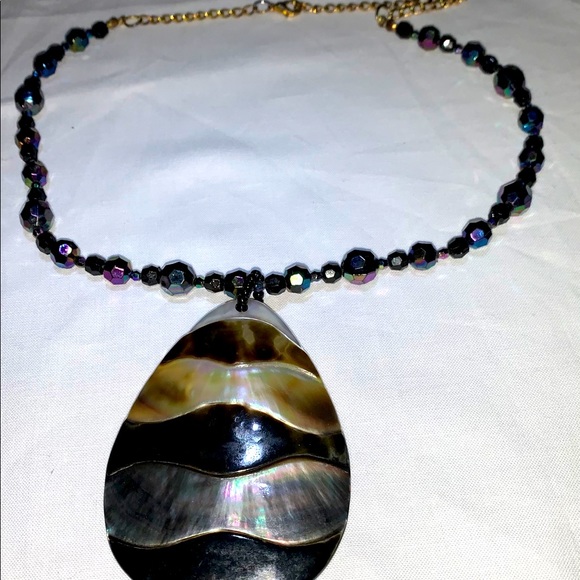 African Inspired Tear Drop Necklace - Picture 5 of 6